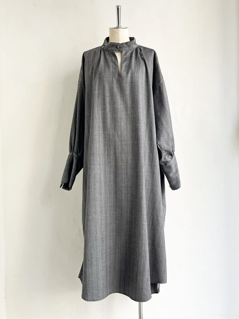 AULICO_ WOOL ONE – PIECE / Gray